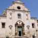 Raggiungiamo ora gli edifici religiosi che precedentemente avevamo trovato chiusi. Il primo  la chiesa di Santa Maria del Suffragio...